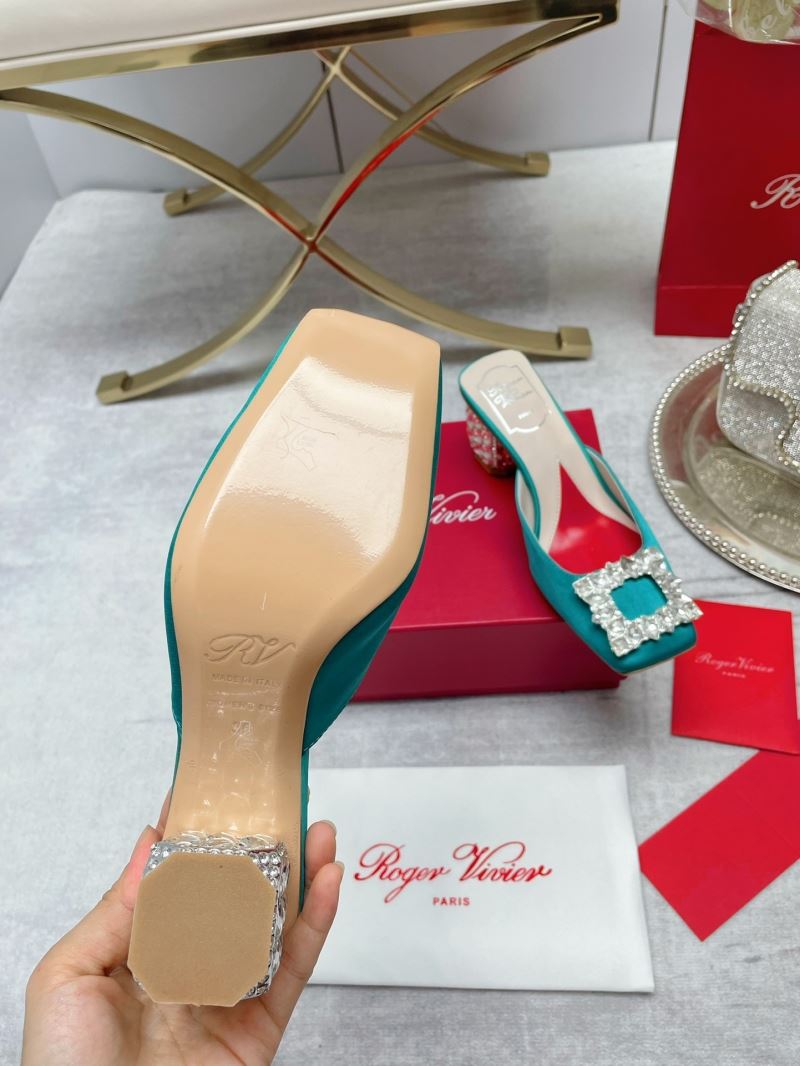 Roger Vivier flat shoes